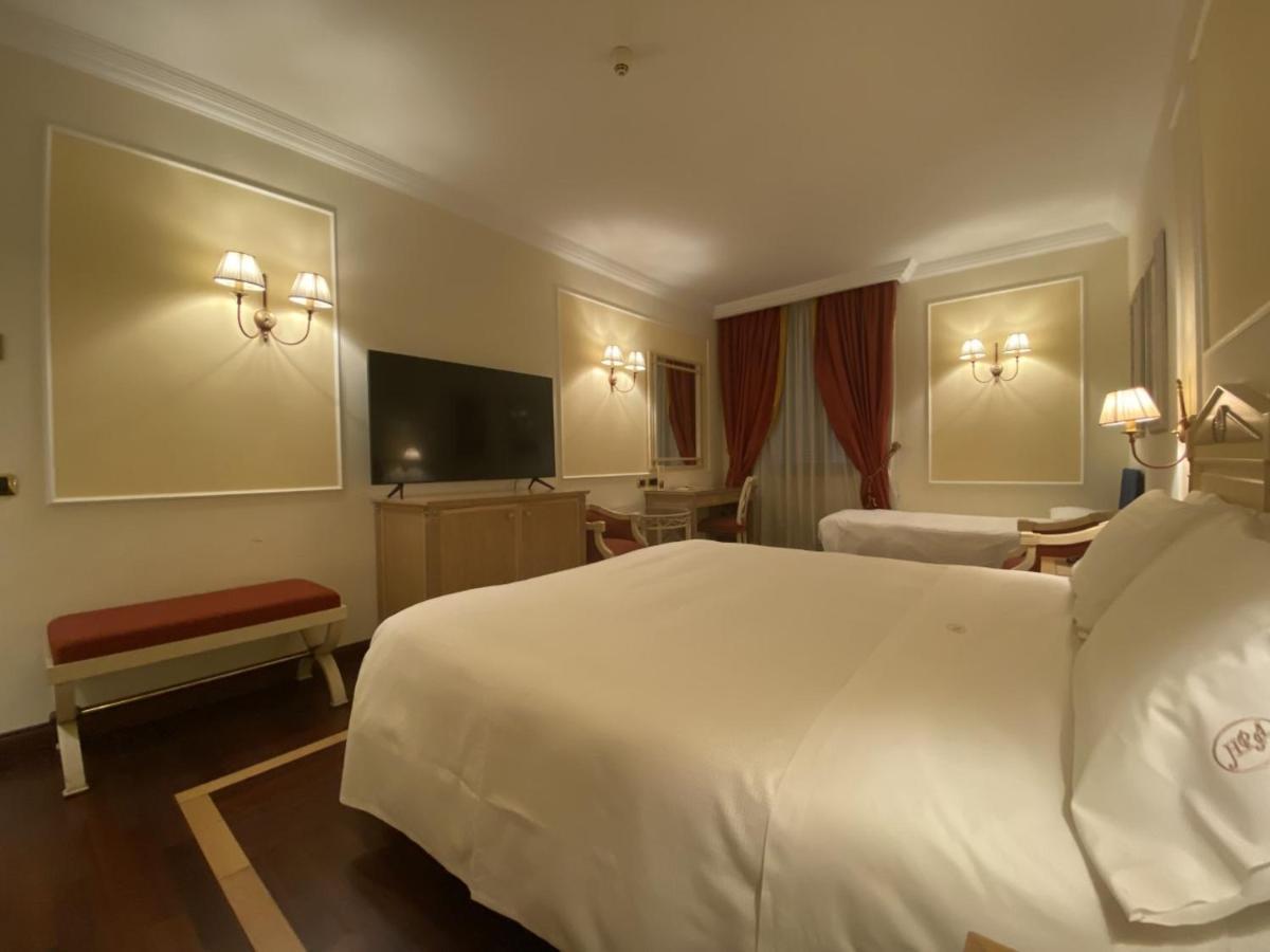 Palazzo Alabardieri Napoli Esterno foto