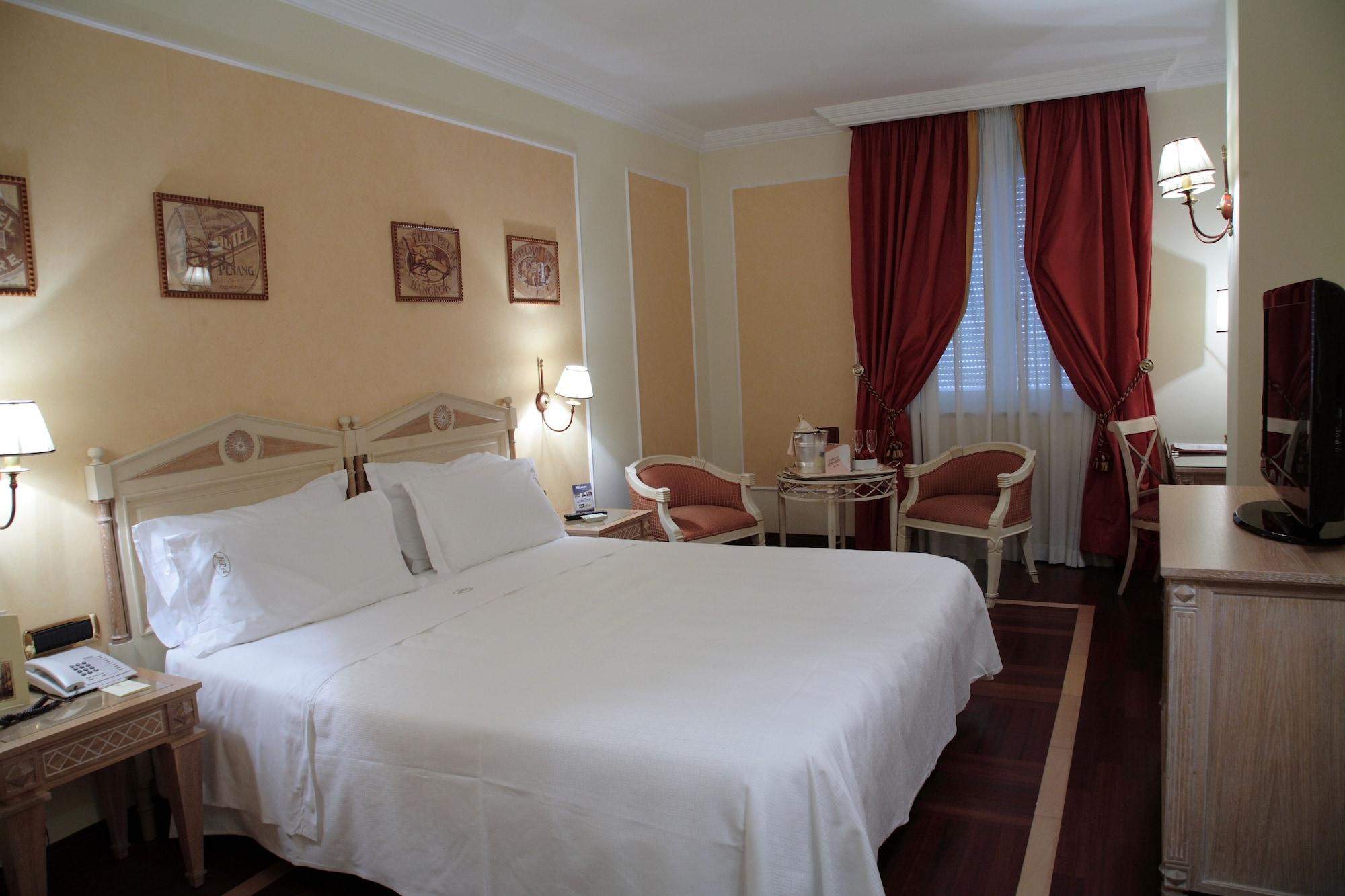 Palazzo Alabardieri Napoli Esterno foto