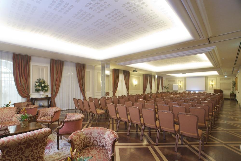Palazzo Alabardieri Napoli Esterno foto