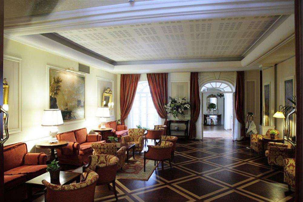 Palazzo Alabardieri Napoli Esterno foto